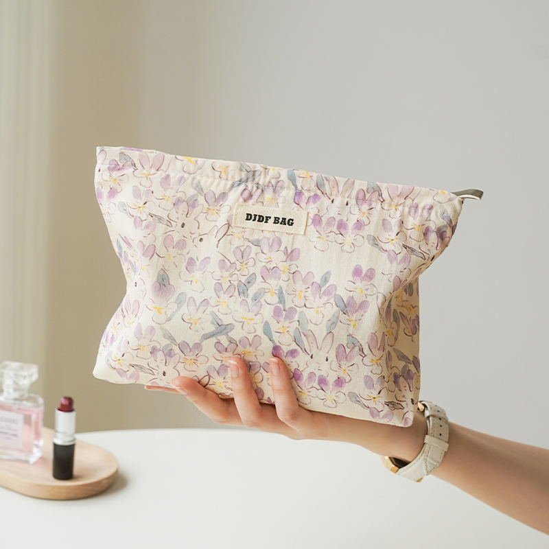 女性用の紫色のバニーコスメティックバッグ,大容量,スキンケア - Skincare Animate のレビューと価格